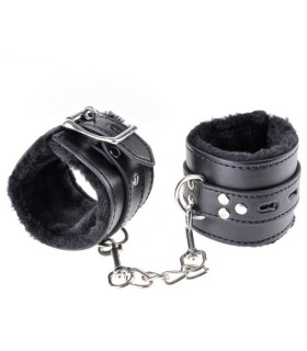 Широкие наручники Pipedream Fetish Fantasy с искусственным мехом, чёрные, 77 см - No Taboo
