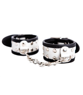 Наручники с металлическими заклепками NO TABOO - No Taboo