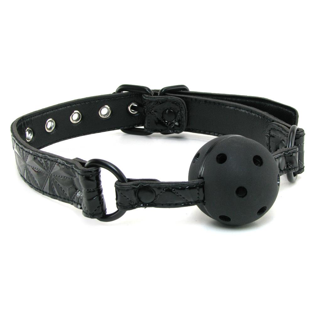 Кляп виниловый Sinful с перфорированным шариком, черного цвета (40309), zoom