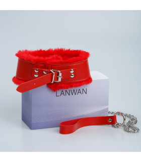 Нашийник з повідцем зі шкірозамінника з червоним штучним хутром, червоний - No Taboo
